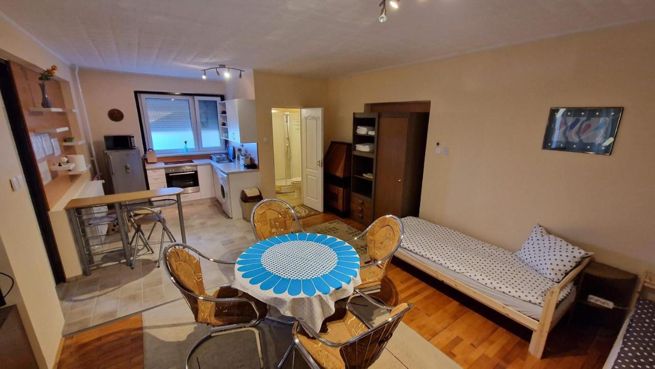 Friendly Apartment In The Suburb. Budapest Extérieur photo